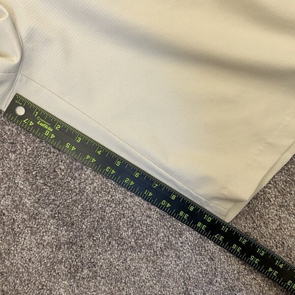 adidas Men's Chino Shorts 11" Inseam Ivory Climacool Pockets Belt Loops Size 32 - Picture 15 of 16